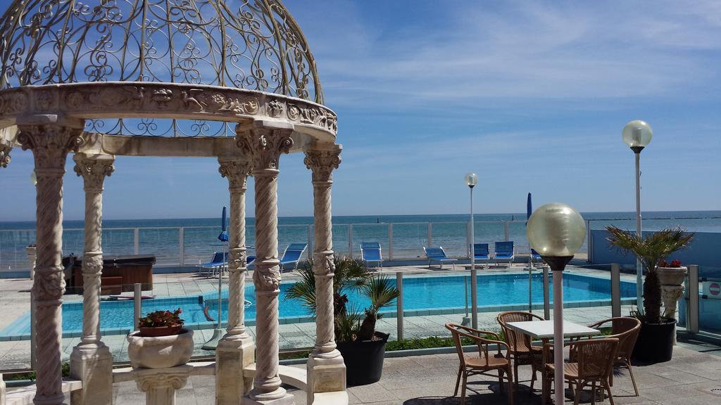 Hotel Casadei Fano Bagian luar foto