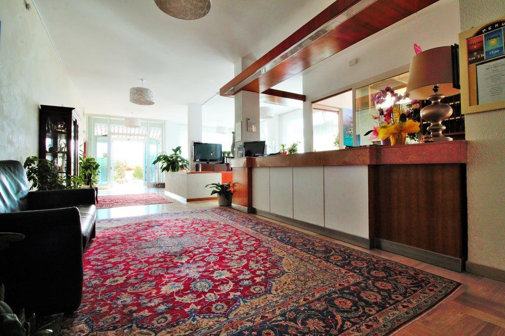 Hotel Casadei Fano Bagian luar foto