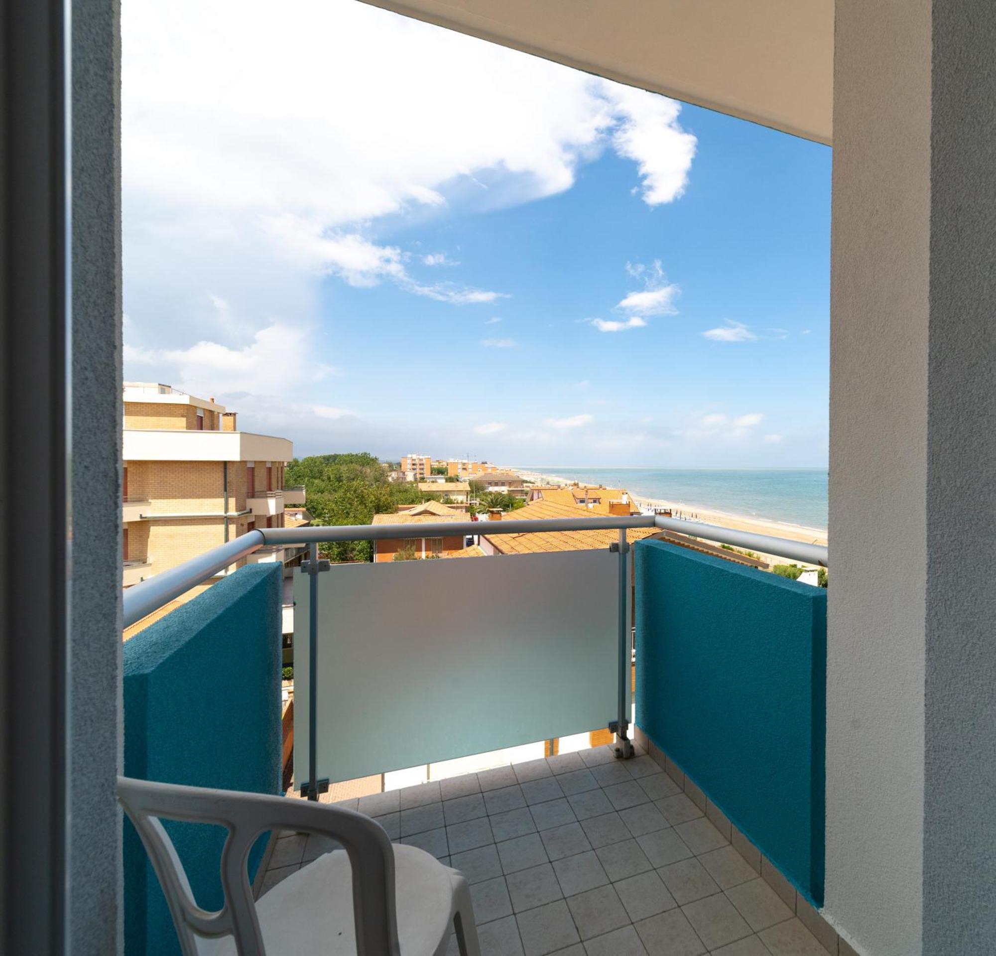 Hotel Casadei Fano Bagian luar foto