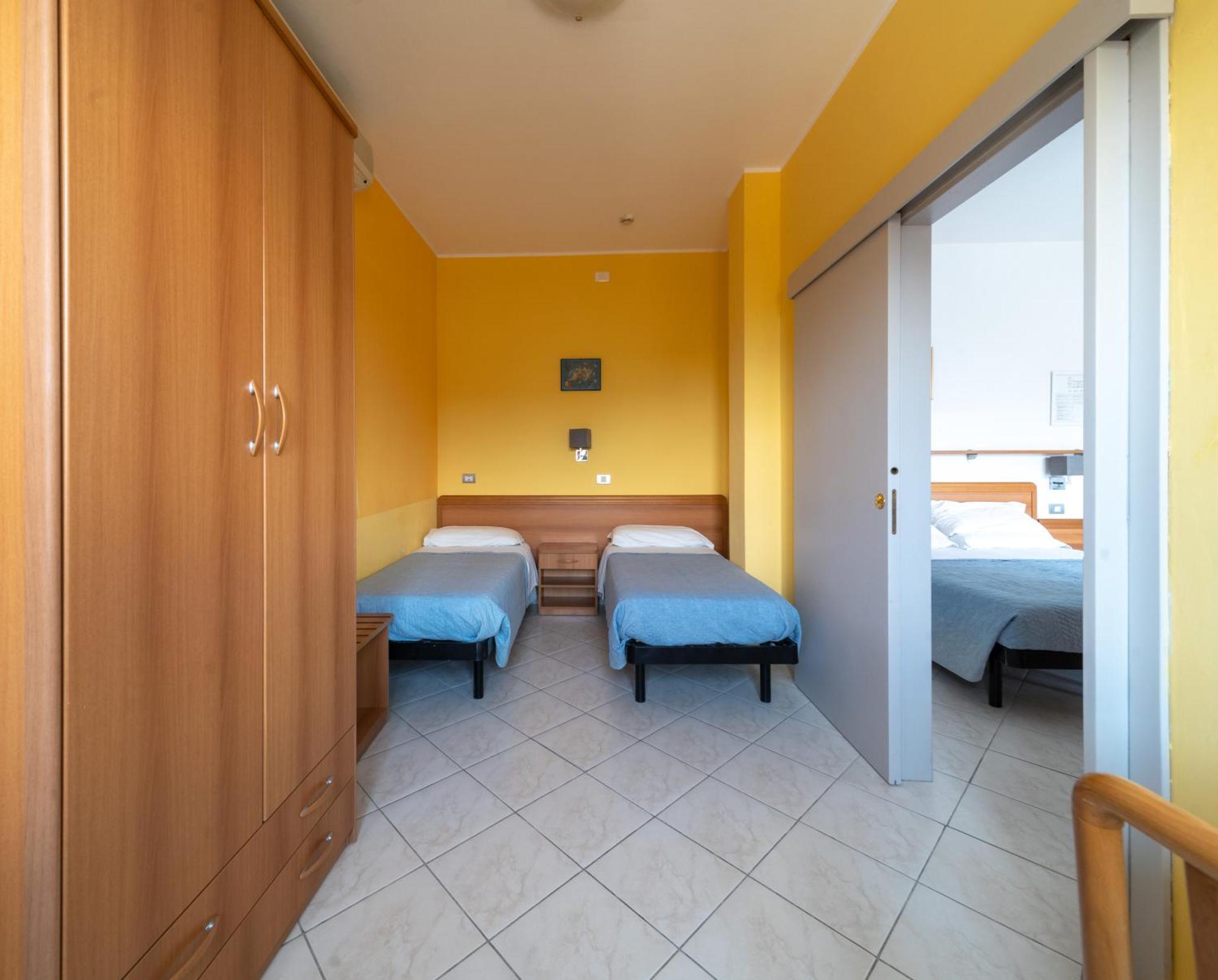 Hotel Casadei Fano Bagian luar foto