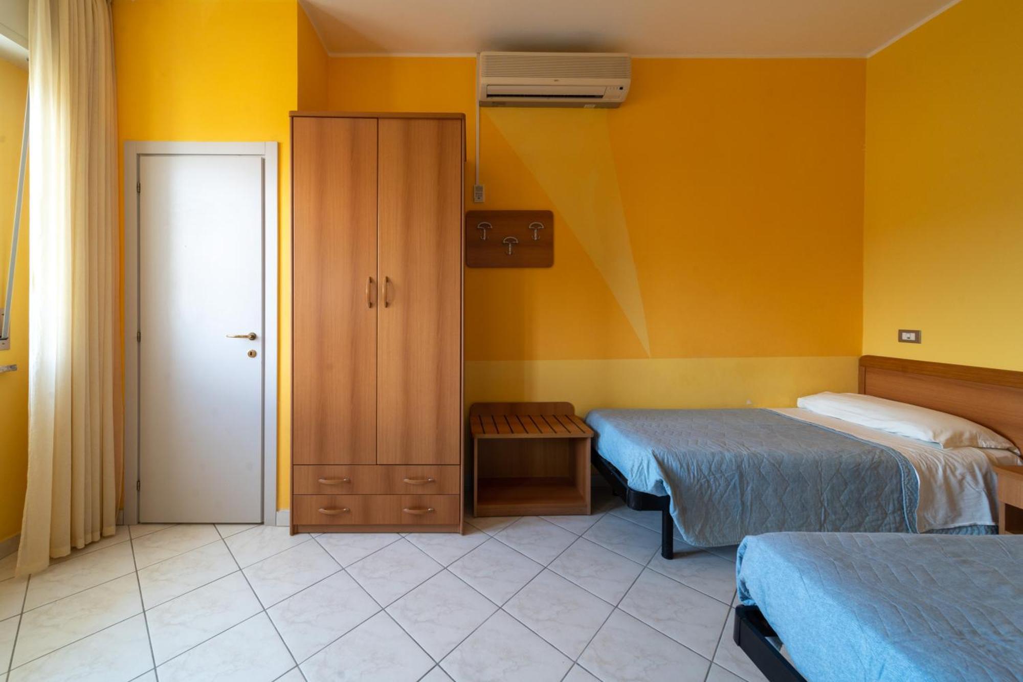 Hotel Casadei Fano Bagian luar foto