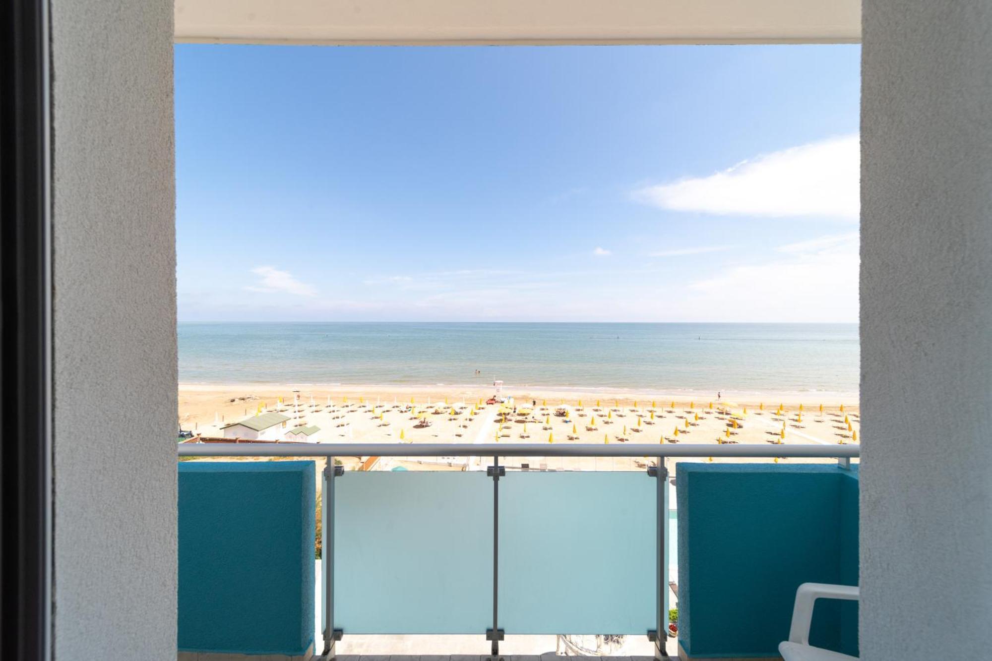 Hotel Casadei Fano Bagian luar foto