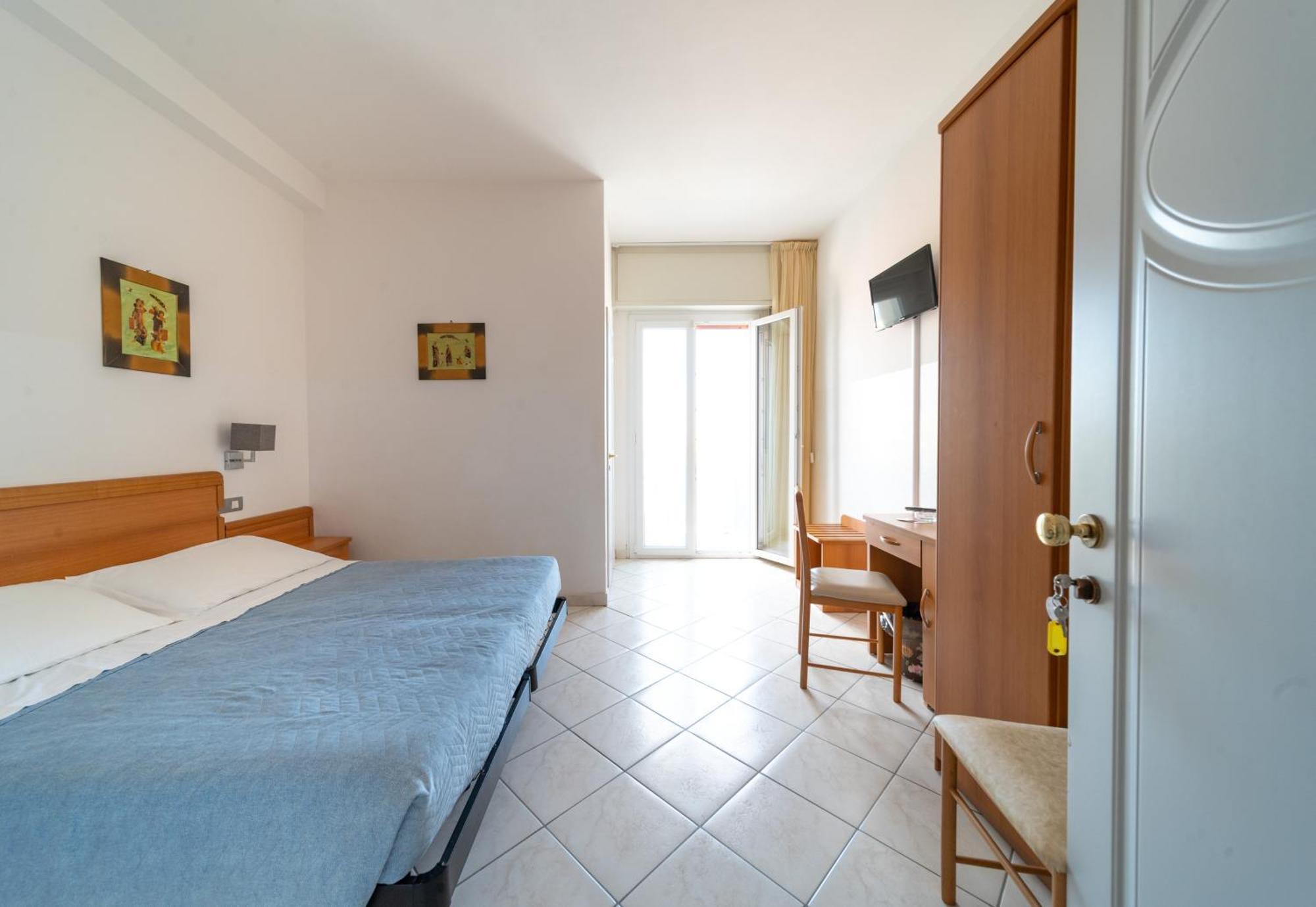 Hotel Casadei Fano Bagian luar foto