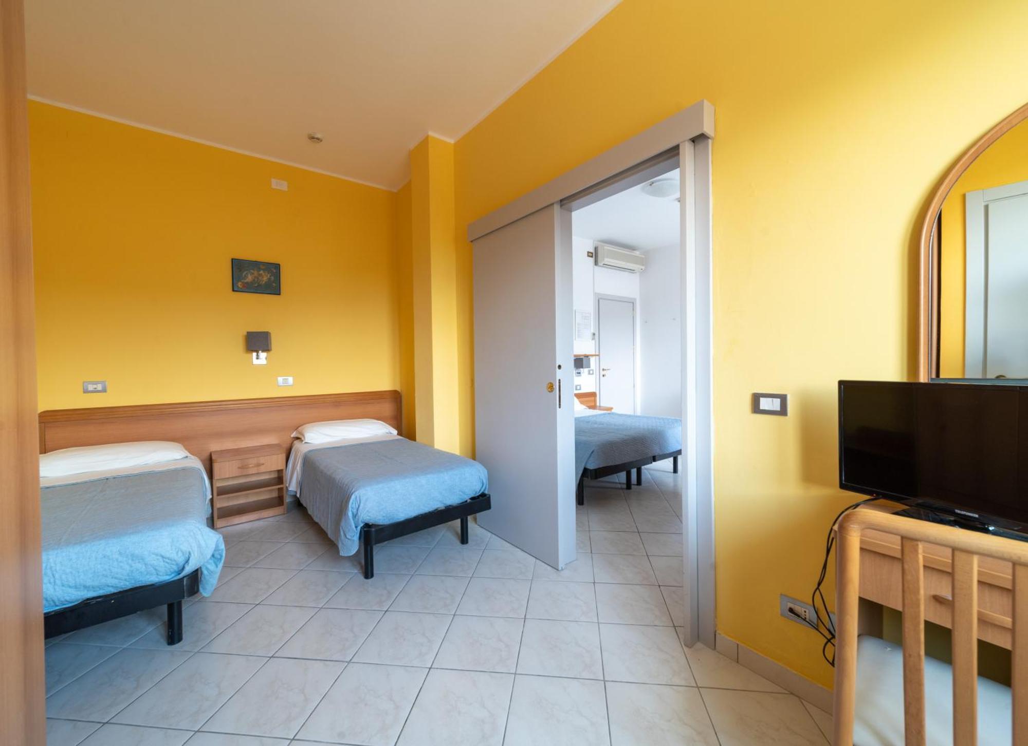 Hotel Casadei Fano Bagian luar foto