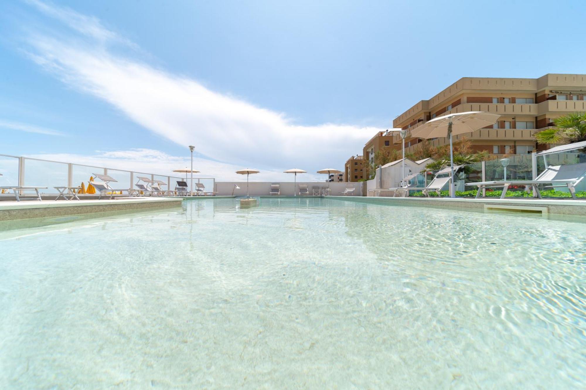 Hotel Casadei Fano Bagian luar foto